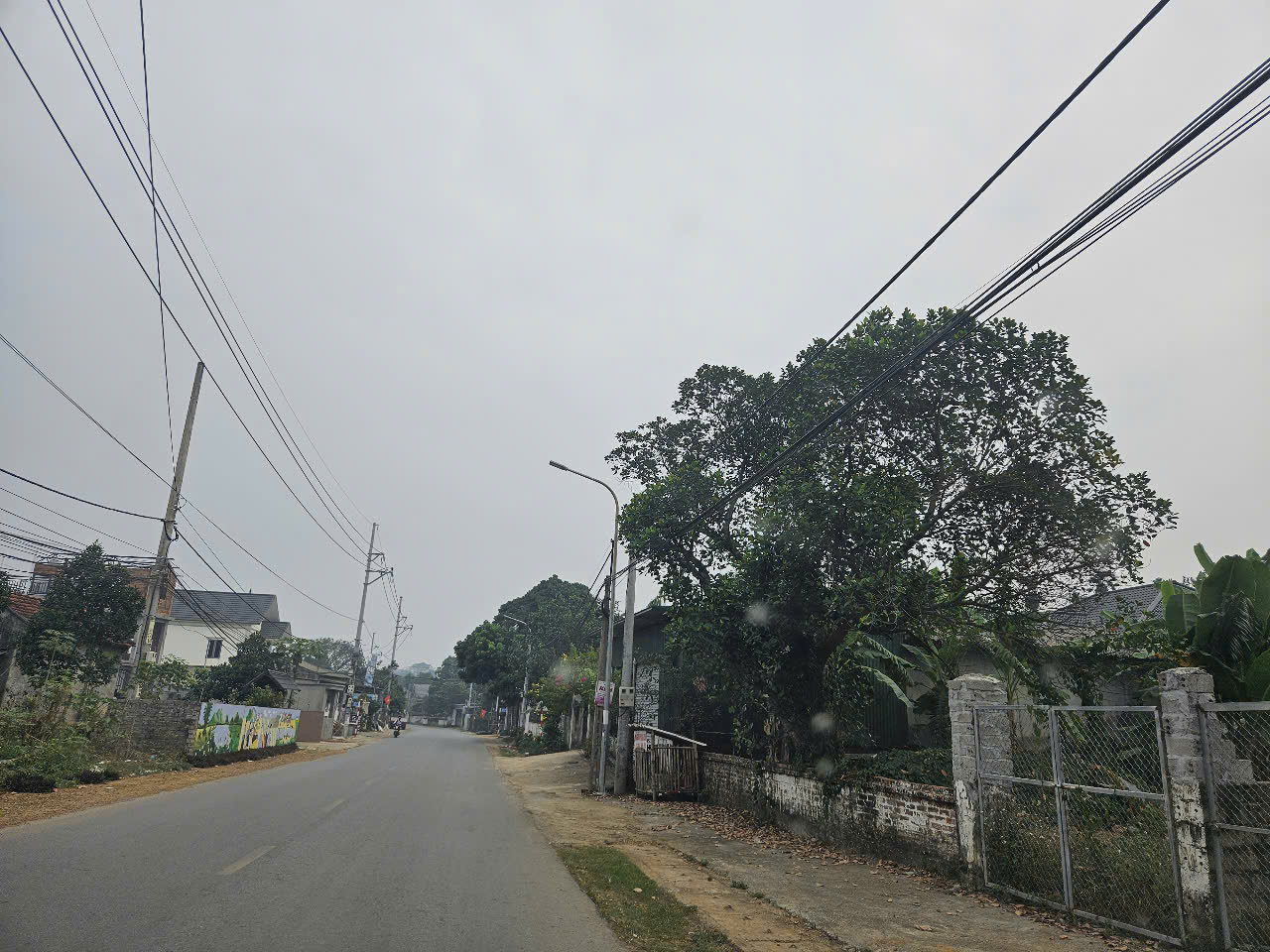 lô đất mặt đường nhựa 1343m2 giá 7 triệu/m2