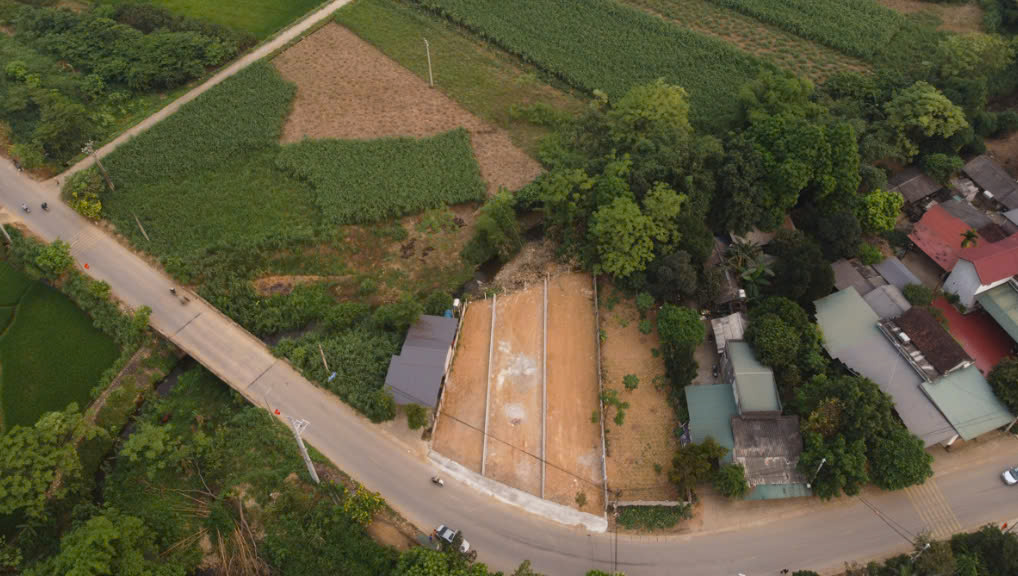 241 m2 đất mặt tiền xã Vân Hòa giá 2,2 tỷ