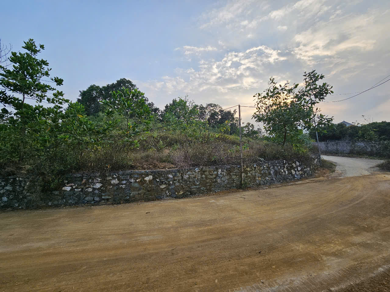 bán đất 4883m2 tại thôn Muỗi, xã Yên Bài, Ba Vì – có tách lẻ bán từ 500m2