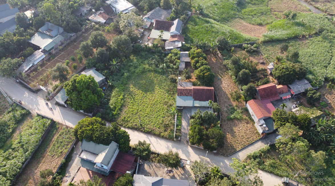 lô đất mặt đường lớn cách DT87 500m giá 2,5 tỷ