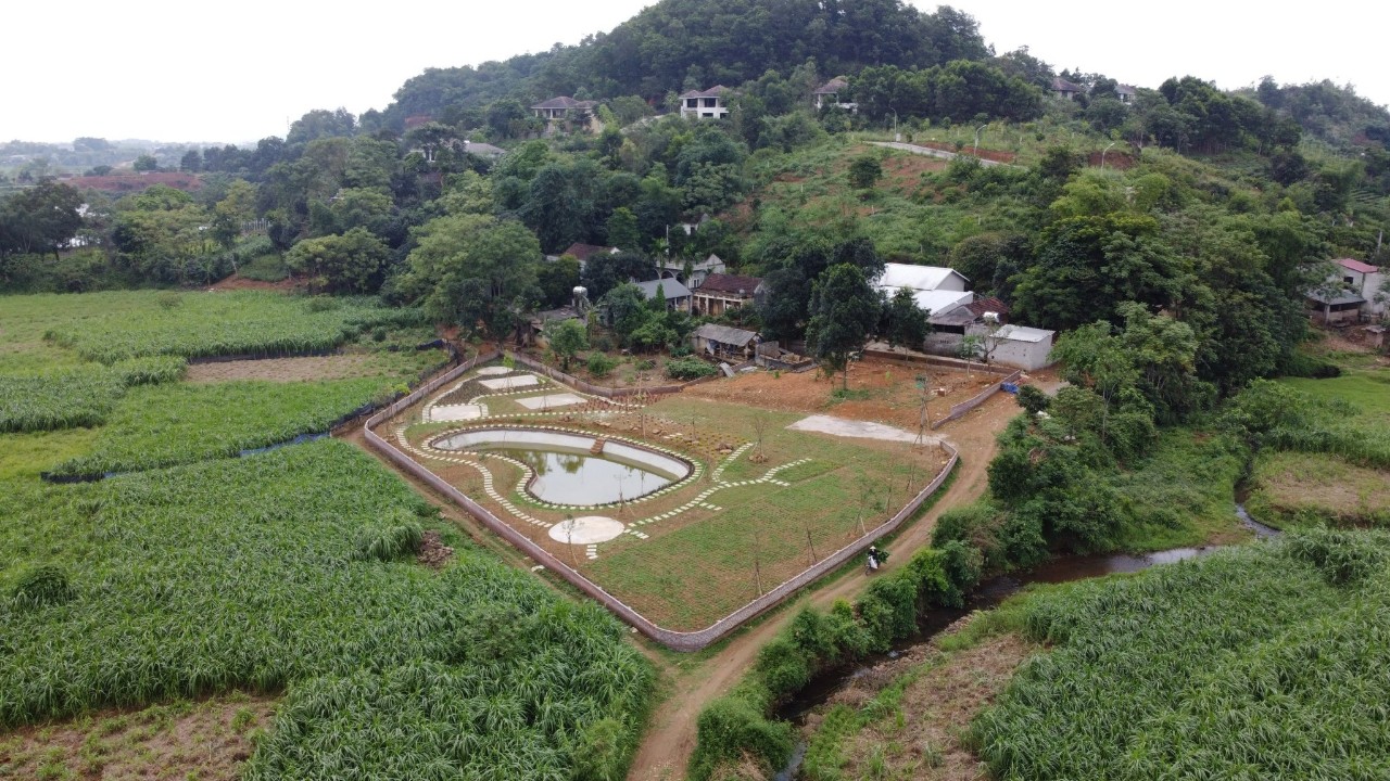 662m2 Dt thực tế 1929m2 có ao view rất thoáng, giá 7.5 tỷ