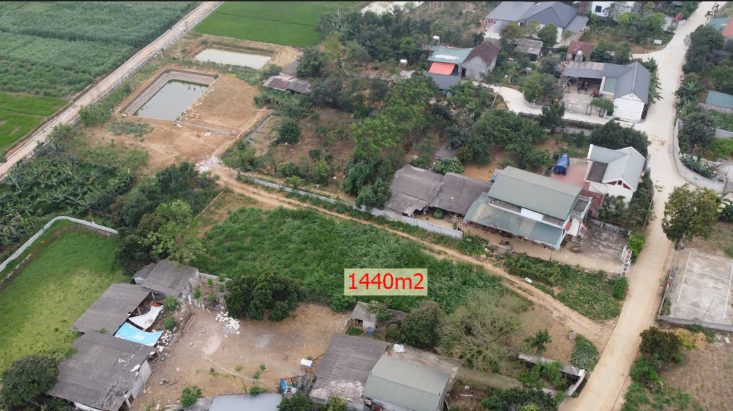 bán 3 lô đất 1440m2, 858, 811m2 thôn Muồng phú Vàng, Vân Hòa