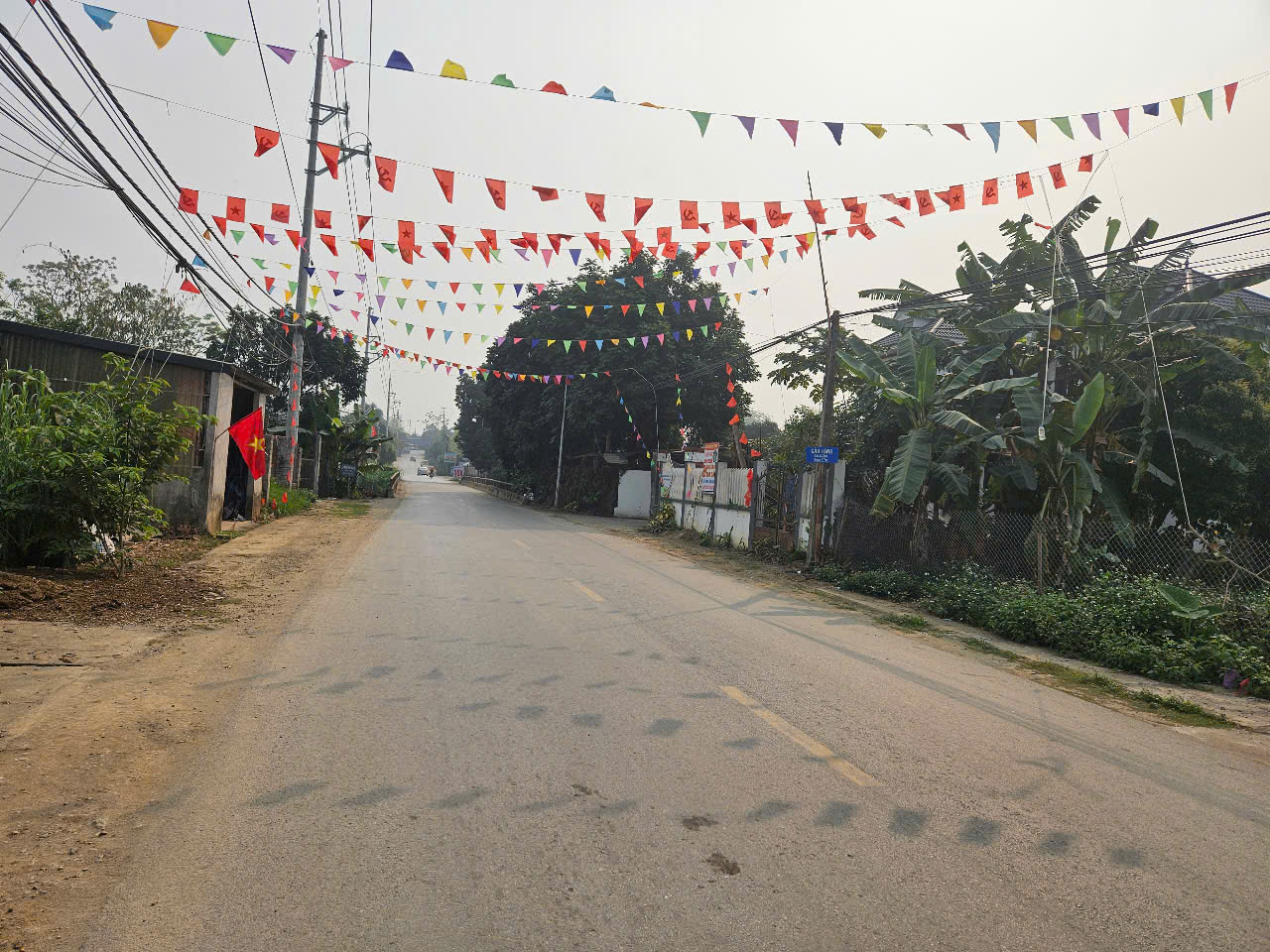 bán lô 647m2 thôn Nghe xã Vân Hòa  gần du lịch Long Việt