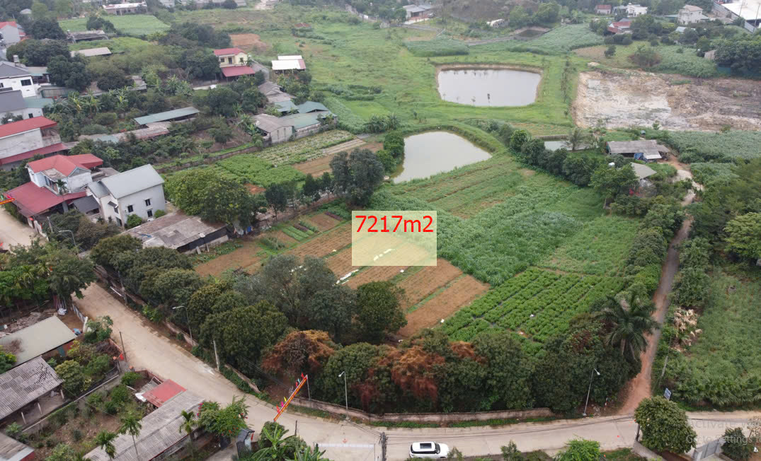 7217m2 lô góc, Cách DT87a 300m