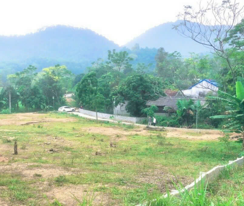 lô góc 2 mặt tiền Dt 1435m2 giá bán 6 tỷ