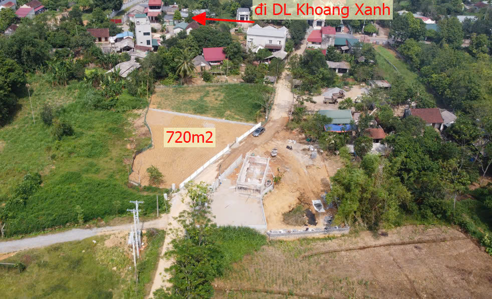 lô đất 720m2 gần đường nhựa, cạnh sân bóng, bắm mặt đường dài lô đất 720m2 gần đường nhựa, cạnh sân bóng, bắm mặt đường dài