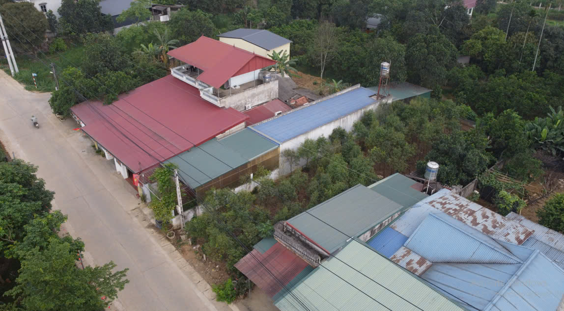 bán lô đất 300m2 view hồ cực hiếm tại Vân Hòa, Ba Vì