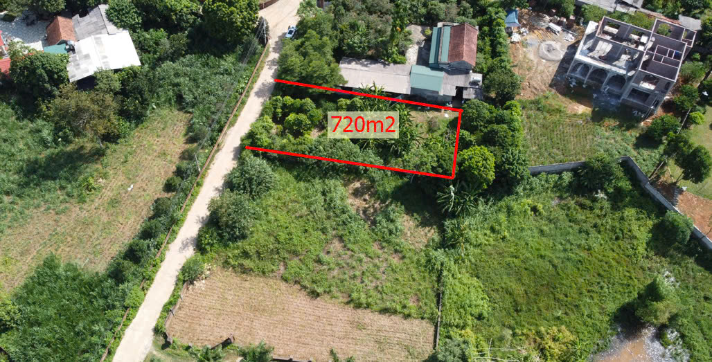 lô đất 720m2 thôn Xoan giá 3,6 tỷ