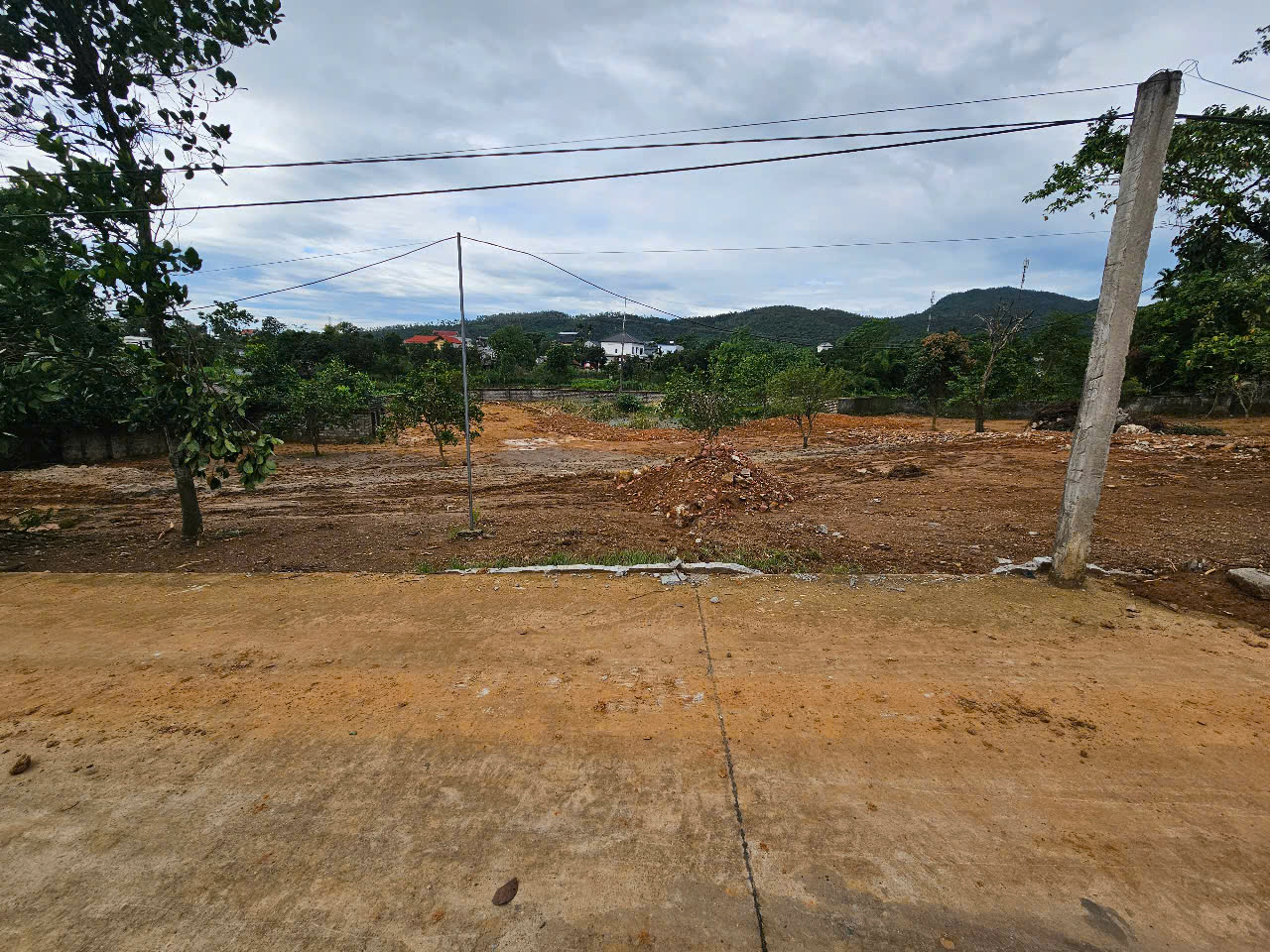 bán 11 ô đất phân lô giá hấp dẫn cho nhà đầu tư tại xã Vân Hòa, huyện Ba Vì, hà nội