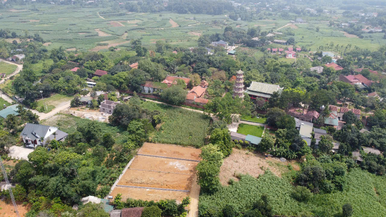 bán 4 lô đất cạnh du lịch Long Việt giá 2.5 tỷ /lô bán 4 lô đất cạnh du lịch Long Việt giá 2.5 tỷ /lô