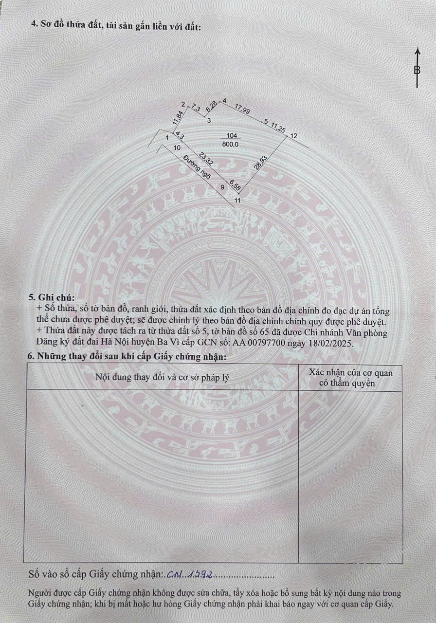 800m2 đất gần hồ, cạnh sân bóng, đường thuân tiện