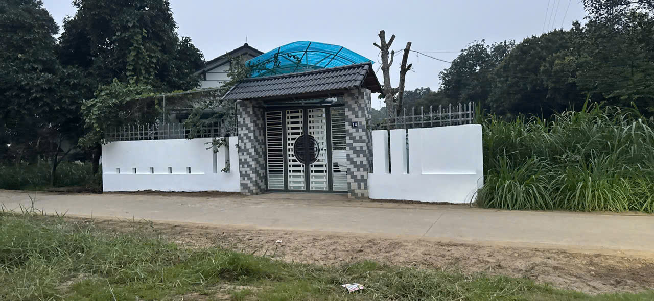 612m2 gần DT87, có sẵn nhà, ngõ thông giá 5,5 tỷ 612m2 gần DT87, có sẵn nhà, ngõ thông giá 5,5 tỷ