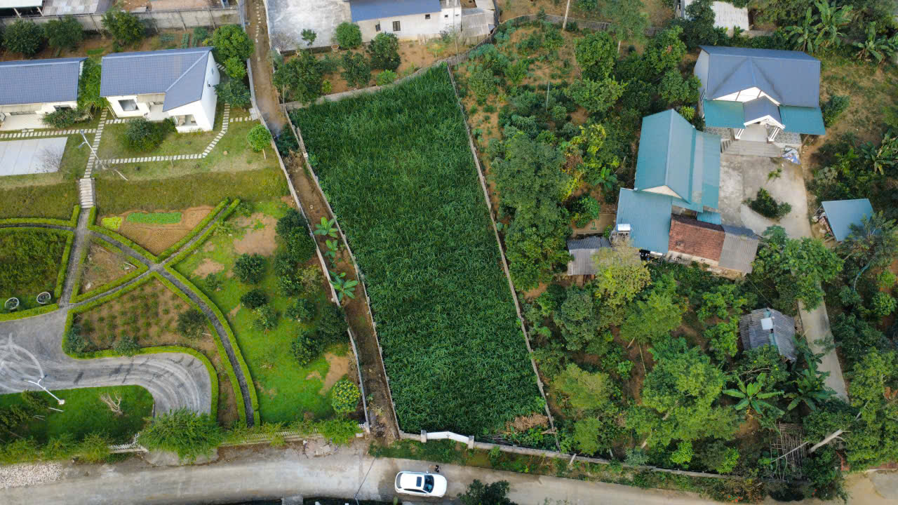 676m2 lô góc, thế đất đẹp, đường rộng